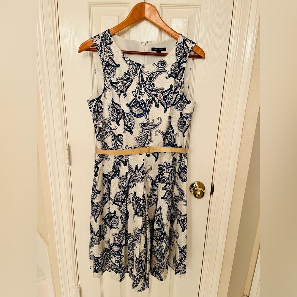 Tommy Hilfiger paisley dress with belt size 10